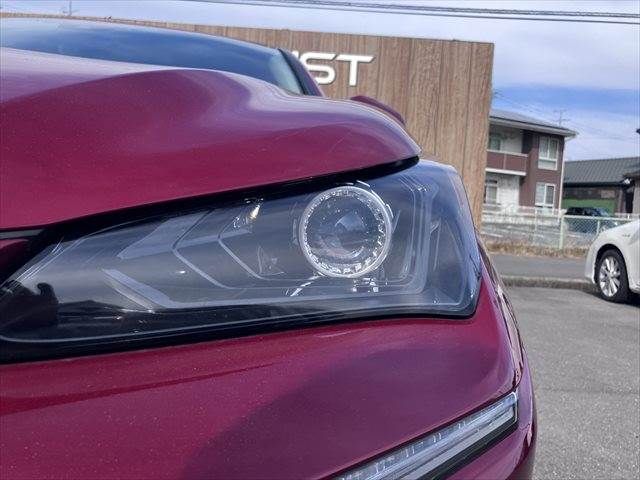 TOYOTA LEXUS NX300 2017 Image 31