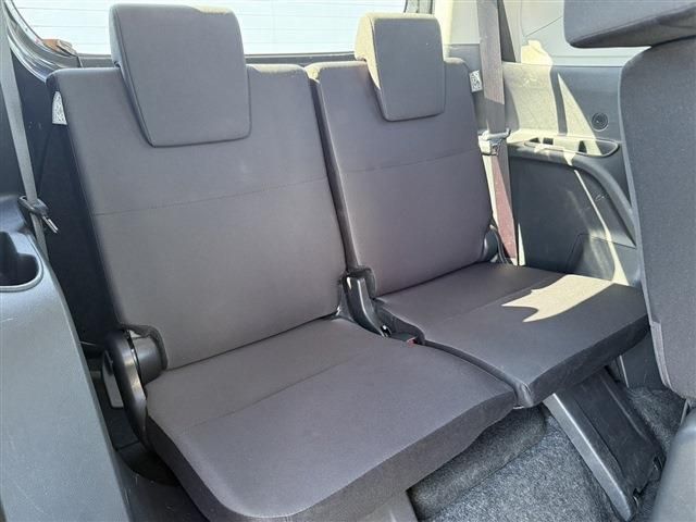 TOYOTA SIENTA HYBRID 2023 Image 31