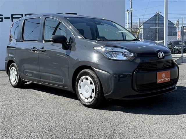 TOYOTA SIENTA HYBRID 2023 Image 31