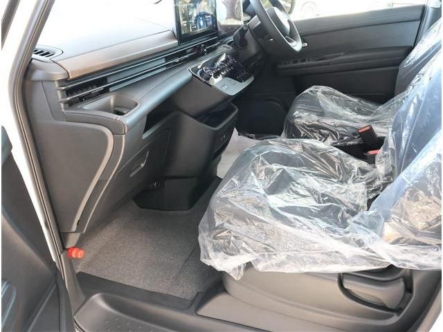 NISSAN SERENA  WG 2025 Image 31