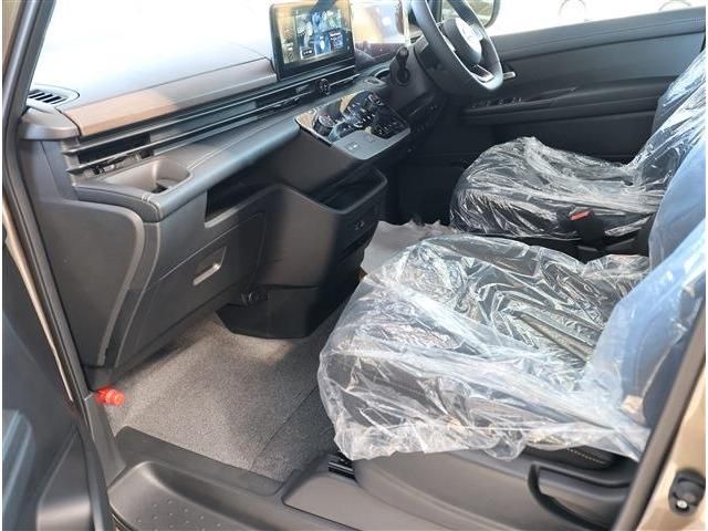 NISSAN SERENA  WG 2025 Image 31