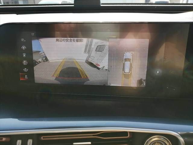 MERCEDES BENZ EQC 2021 Image 31