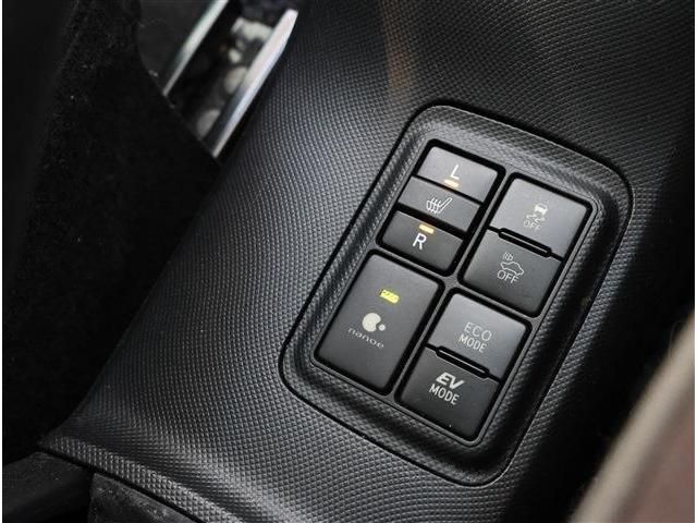 TOYOTA AQUA 2017 Image 31