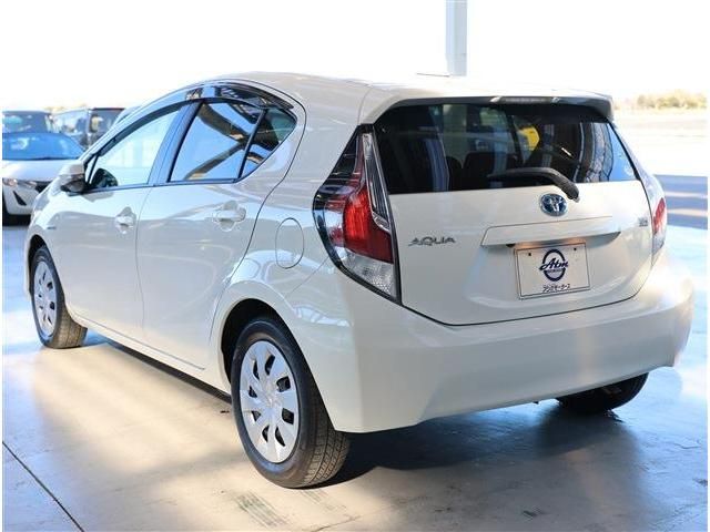 TOYOTA AQUA 2017 Image 31