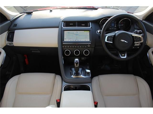 JAGUAR E-PACE 2020 Image 31