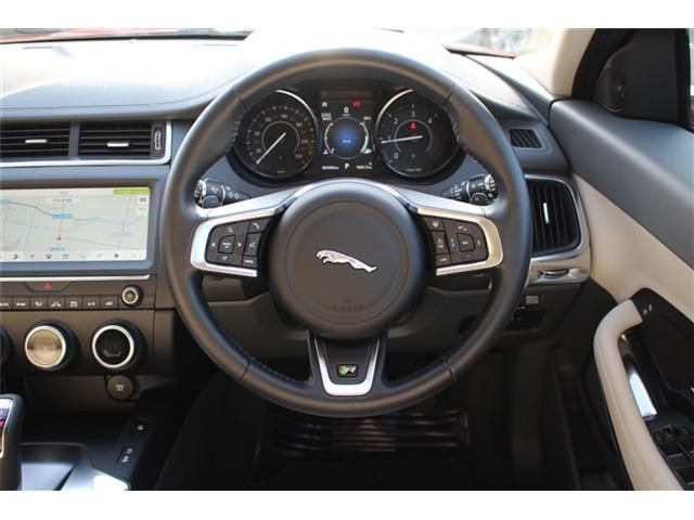 JAGUAR E-PACE 2020 Image 31