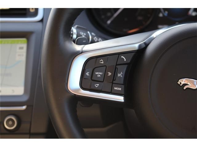 JAGUAR E-PACE 2020 Image 31