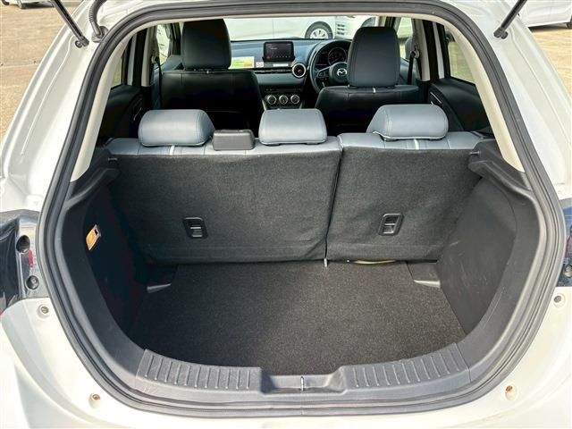 MAZDA 2 2019 Image 31