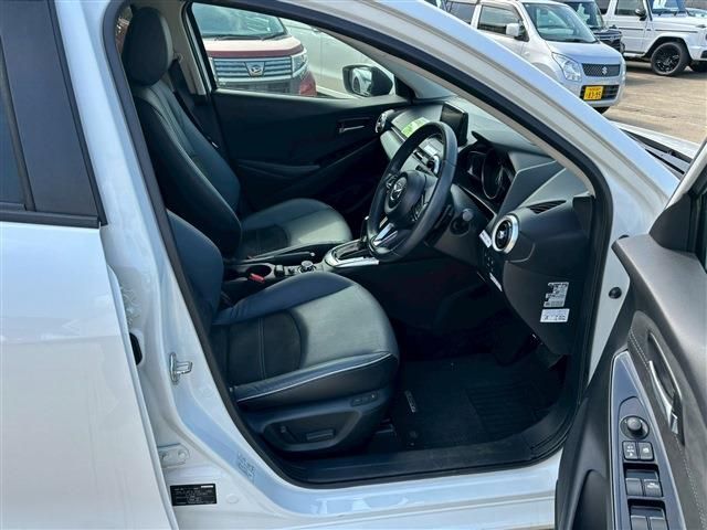 MAZDA 2 2019 Image 31