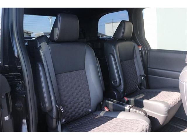 TOYOTA VOXY HYBRID 2022 Image 31