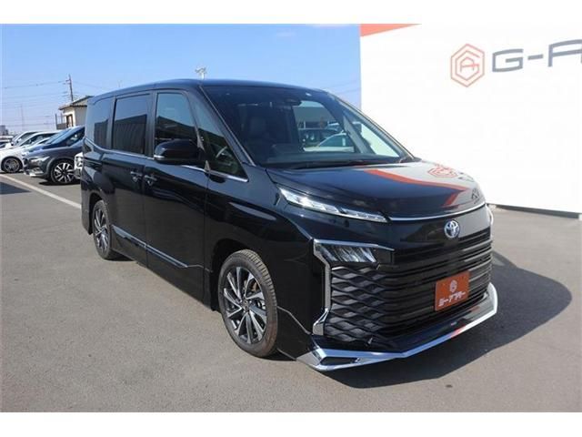 TOYOTA VOXY HYBRID 2022 Image 31