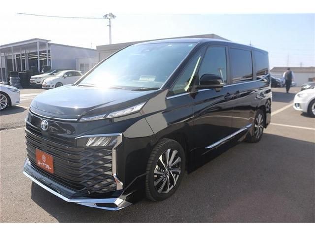 TOYOTA VOXY HYBRID 2022 Image 31