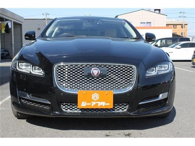 JAGUAR XJSERIES SEDA 2017 Image 31