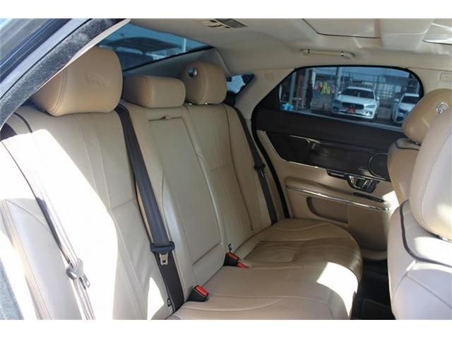 JAGUAR XJSERIES SEDA 2017 Image 31