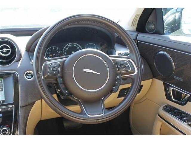 JAGUAR XJSERIES SEDA 2017 Image 31