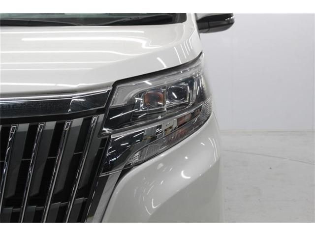 TOYOTA ESQUIRE HYBRID 2018 Image 31