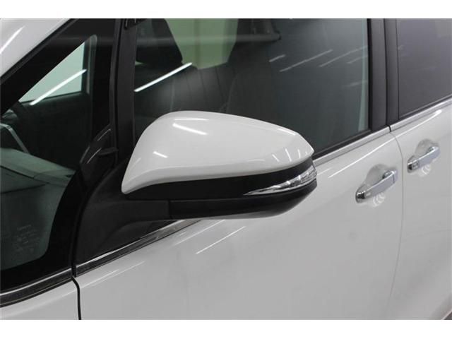 TOYOTA ESQUIRE HYBRID 2018 Image 31