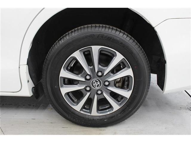 TOYOTA ESQUIRE HYBRID 2018 Image 31