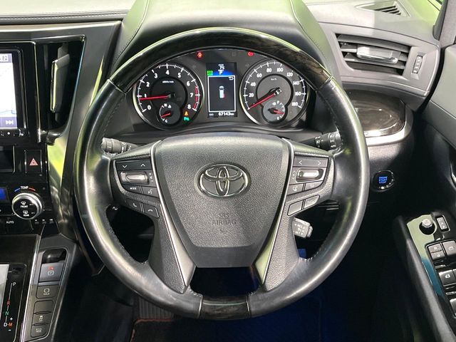TOYOTA ALPHARD 2017 Image 31