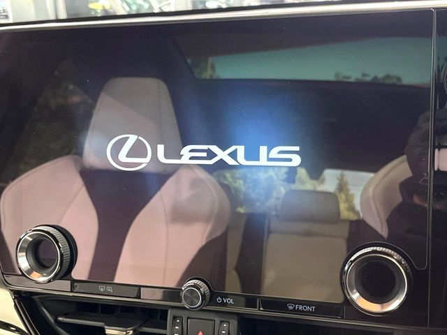 TOYOTA LEXUS NX350H 2023 Image 31