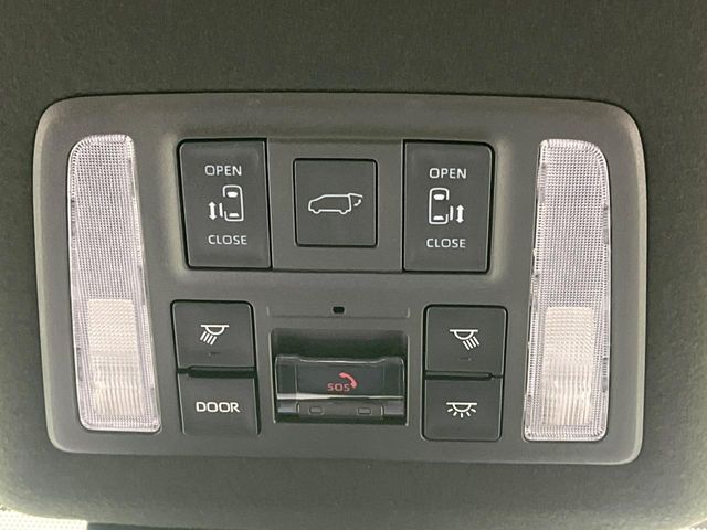 TOYOTA VOXY HYBRID 2025 Image 31