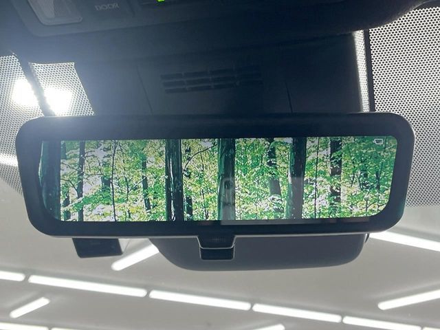 TOYOTA VOXY HYBRID 2025 Image 31