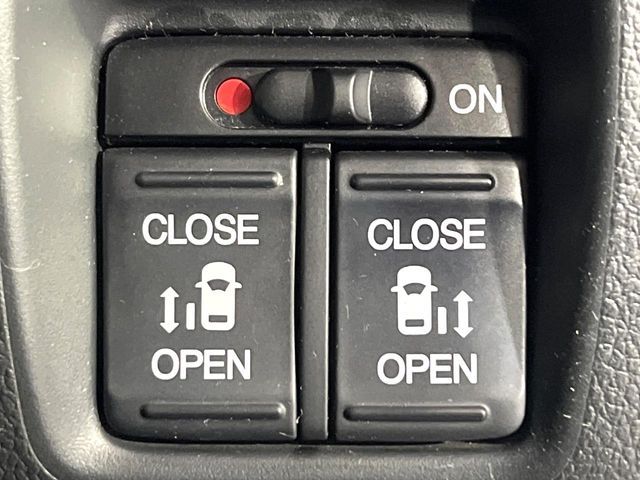 HONDA N BOX 2015 Image 31