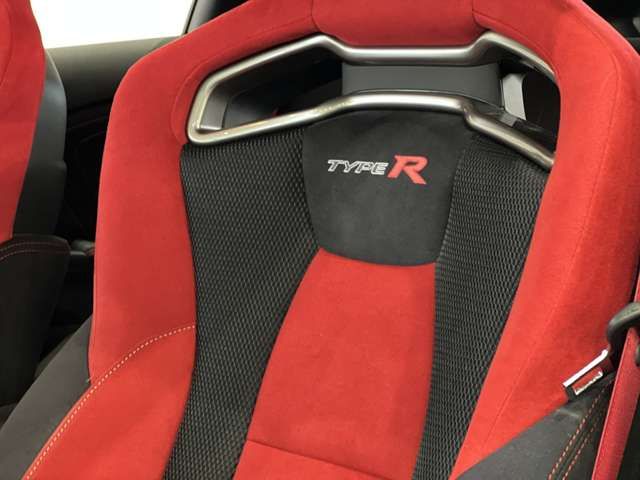 HONDA CIVIC HATCHBACK 2016 Image 31