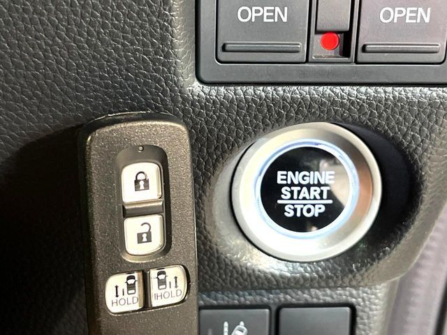 HONDA N BOX CUSTOM 2021 Image 31