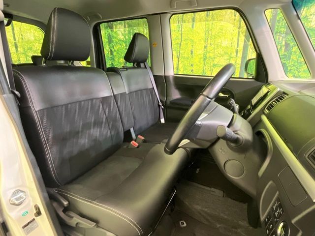 DAIHATSU TANTO CUSTOM 2017 Image 31