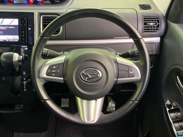 DAIHATSU TANTO CUSTOM 2017 Image 31