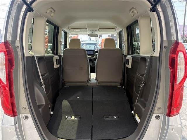 HONDA N BOX 2022 Image 31