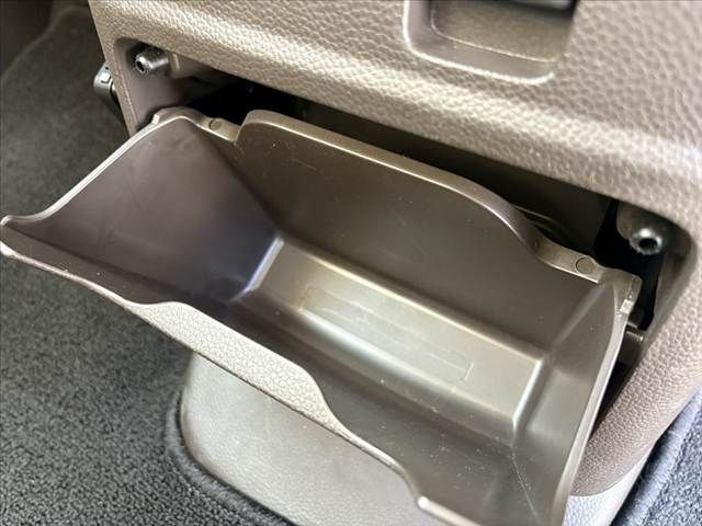 HONDA N BOX 2022 Image 31