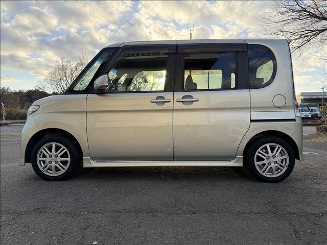 DAIHATSU TANTO CUSTOM 2010 Image 31