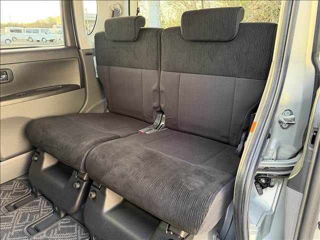 DAIHATSU TANTO CUSTOM 2010 Image 31