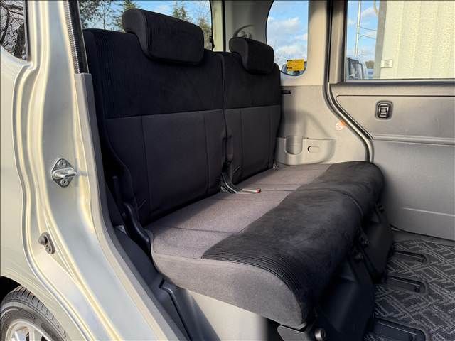 DAIHATSU TANTO CUSTOM 2010 Image 31