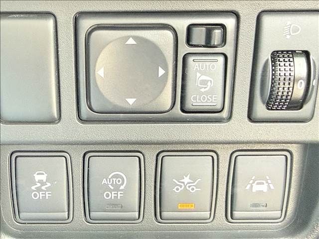 NISSAN JUKE 2017 Image 31