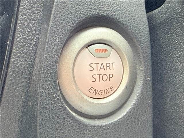 NISSAN JUKE 2017 Image 31