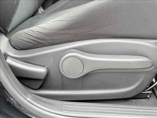 NISSAN JUKE 2017 Image 31