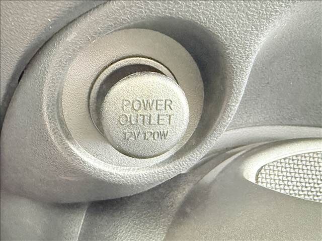 NISSAN JUKE 2017 Image 31