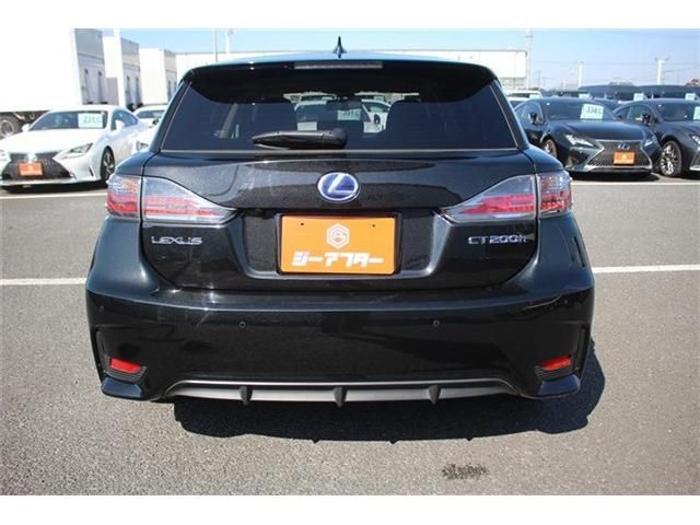 TOYOTA LEXUS CT200H 2017 Image 31