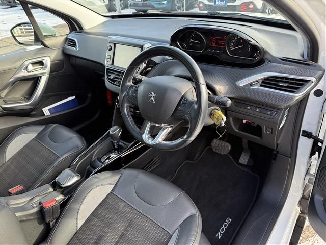 PEUGEOT 2008 2018 Image 31