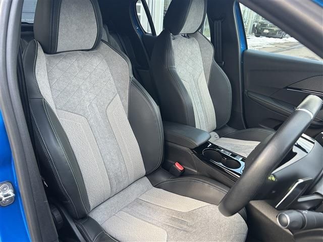 PEUGEOT 208 2020 Image 31