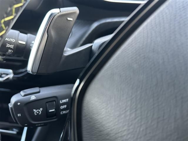 PEUGEOT 208 2020 Image 31