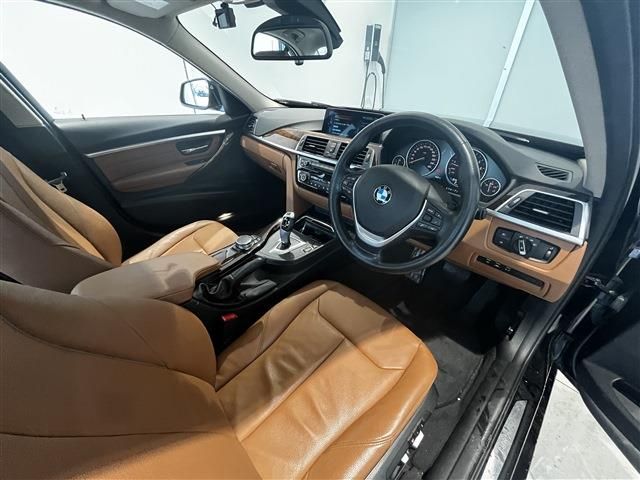 BMW 3SERIES SEDAN 2017 Image 31