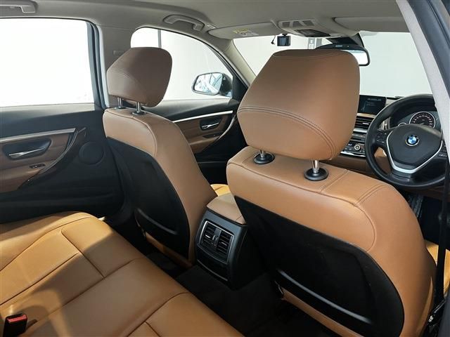 BMW 3SERIES SEDAN 2017 Image 31