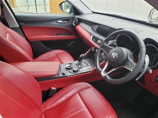 ALFAROMEO STELVIO 2019 Image 31