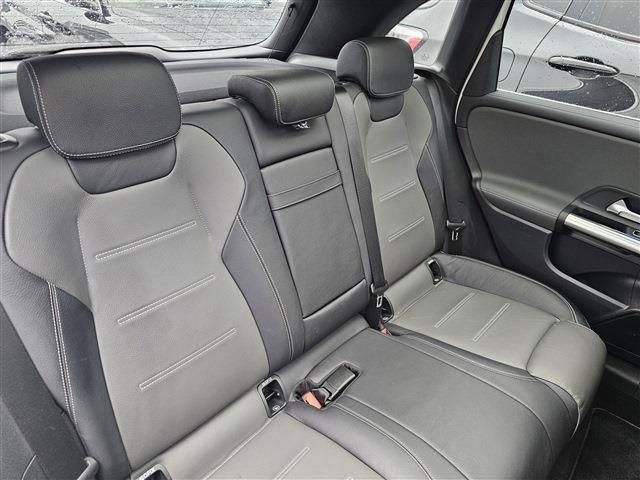 MERCEDES BENZ B CLAS 2019 Image 31