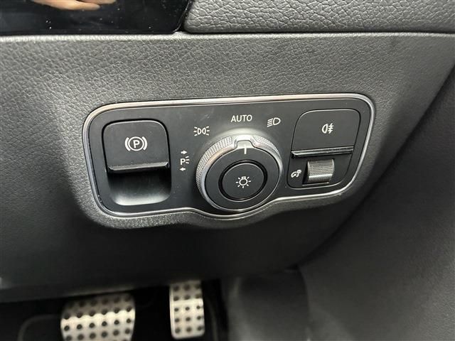 MERCEDES BENZ B CLAS 2019 Image 31