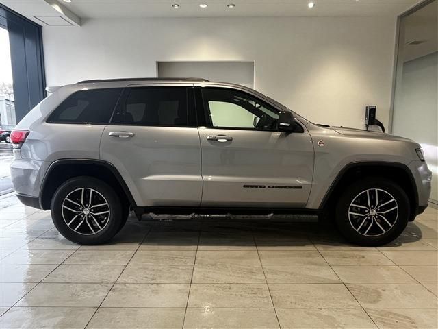 JEEP GRAND CHEROKEE 2017 Image 31